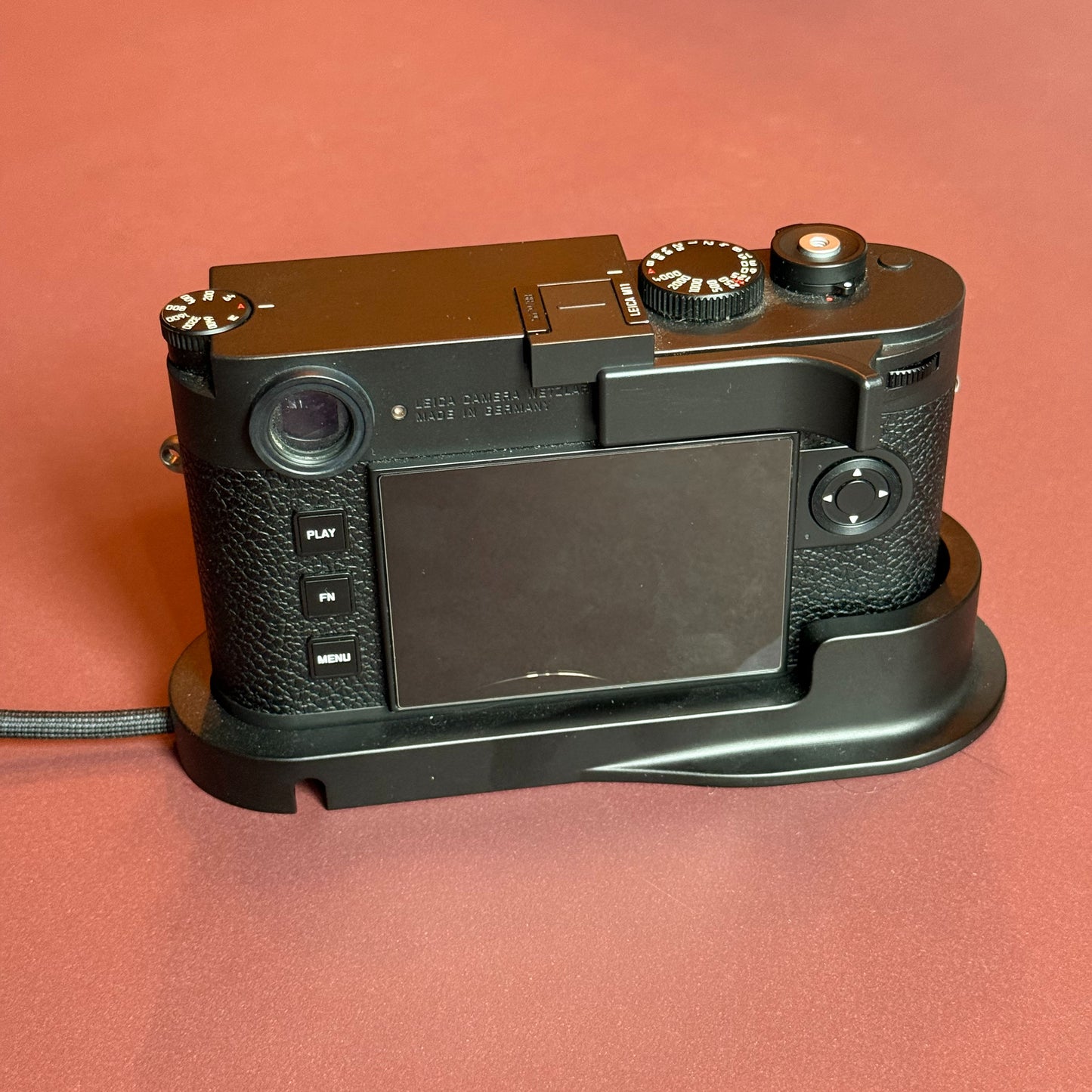 Leica M11 Docking Station (Reddit Beta)